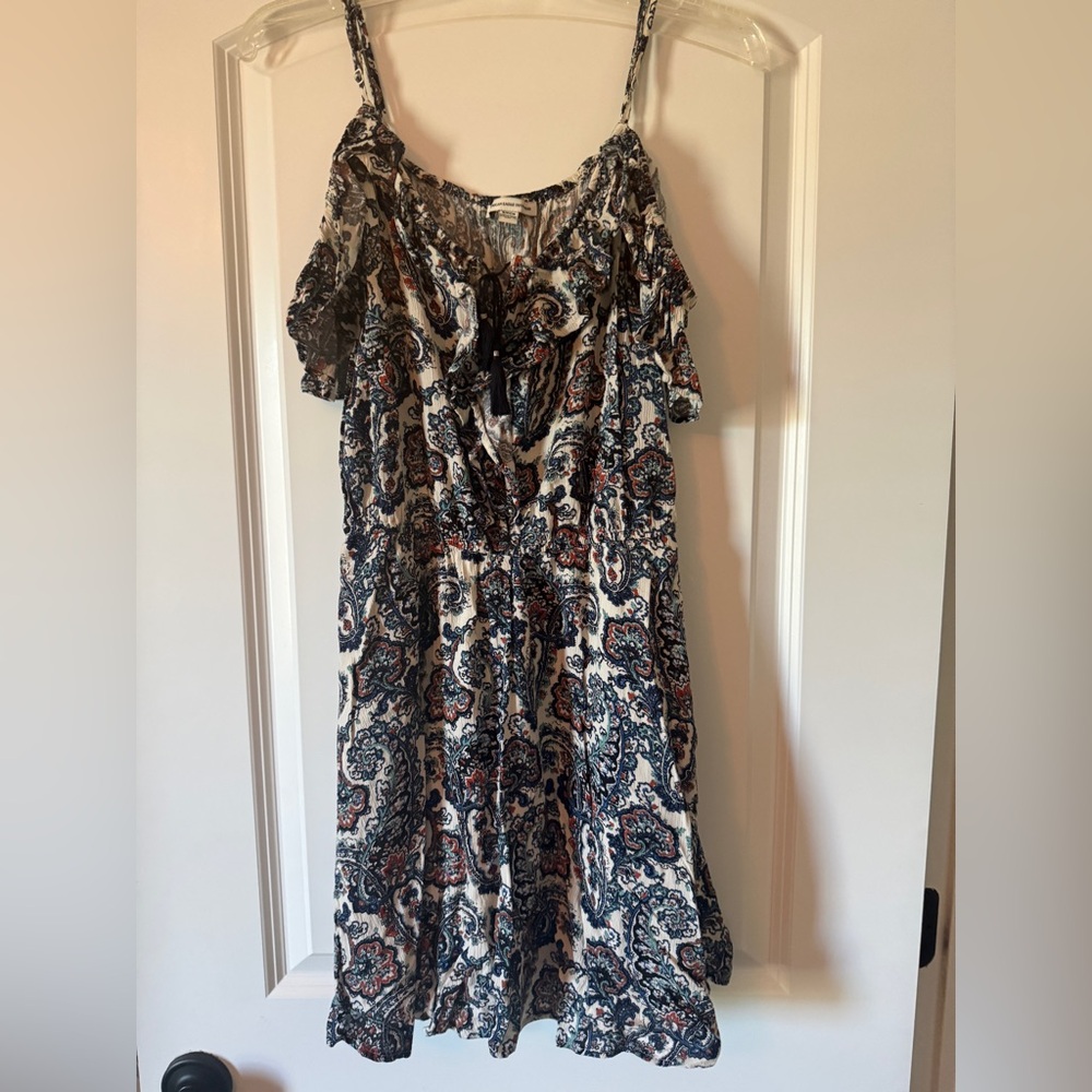 Boho Off-Shoulder Paisley Mini Dress in Navy and White